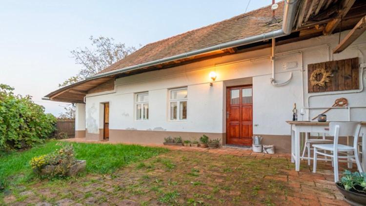 Cejkovicky Domek Cejkovice  Luaran gambar